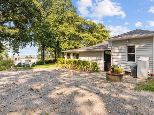 Waterfront Topping Va Waterfront Homes For Sale 11 Homes Zillow