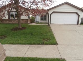 48 Brian Dr, Glendale Heights, IL 60139
