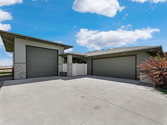 5th image of 24398 Tombstone Ridge Ct