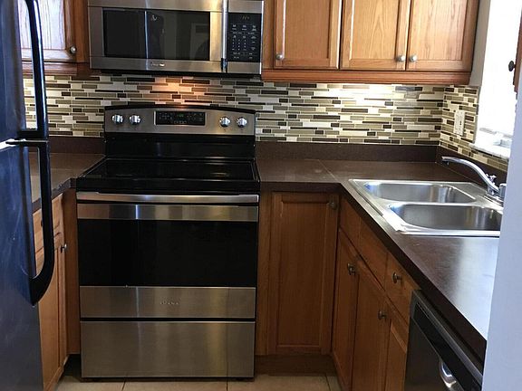 2nd image of 2755 W Atlantic Ave A-105 Avenue W #A-105
