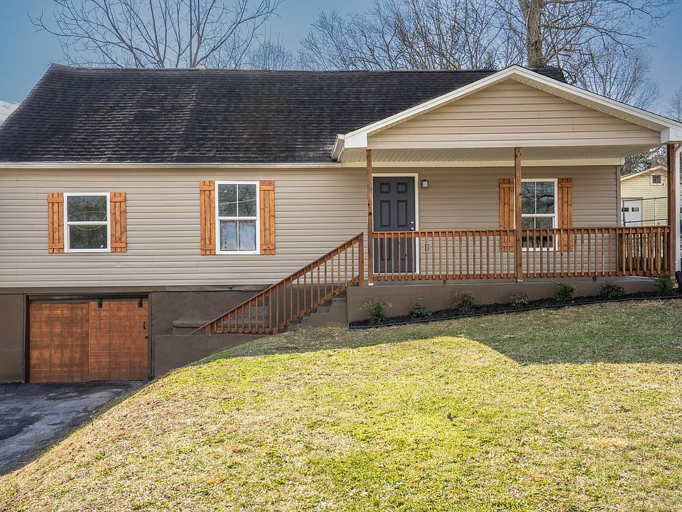 1st image of 3336 Parker Ln