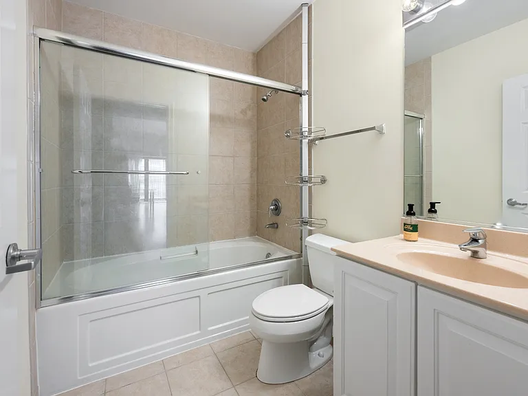 8 W Monroe St #1010 — Photo 7
