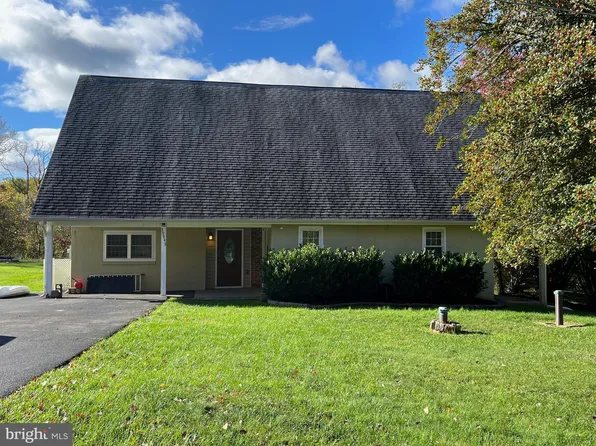 39943 Catoctin Ridge St, Paeonian Springs, VA 20129