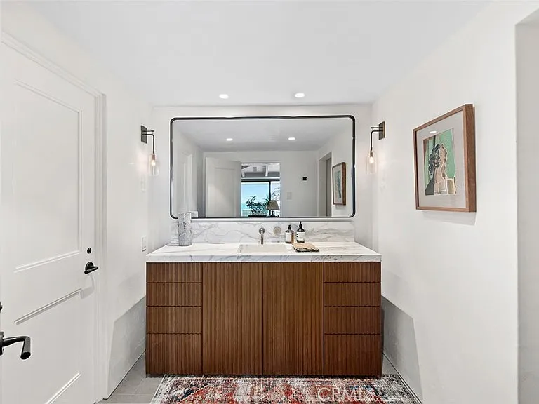 27 Emerald Bay — Photo 33