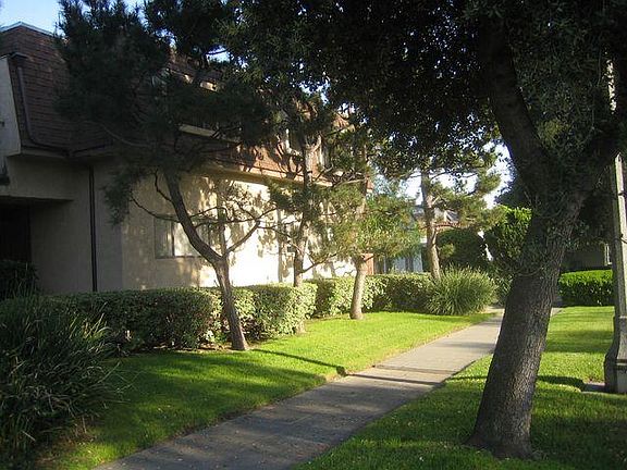 3rd image of 1820 E Del Mar Blvd APT 209