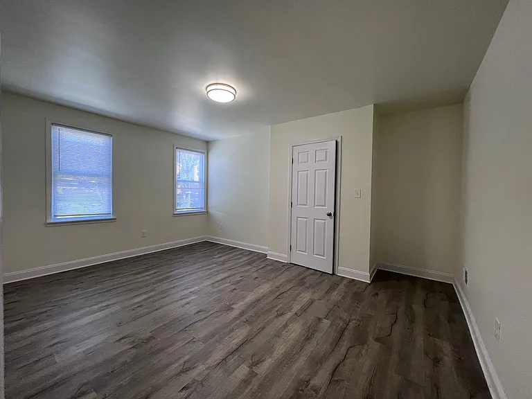 2918 Devlin St — Photo 24