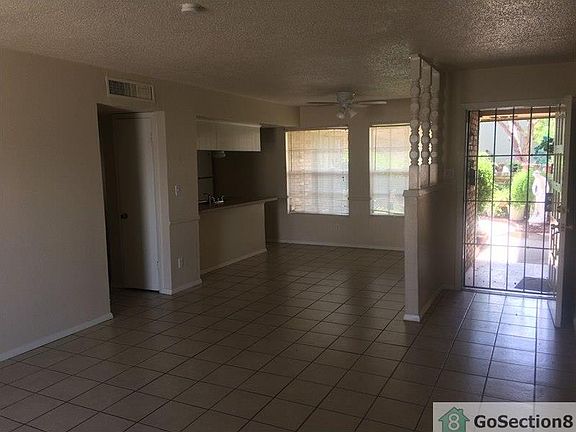 3rd image of 10527 Gran Cima Ln APT C