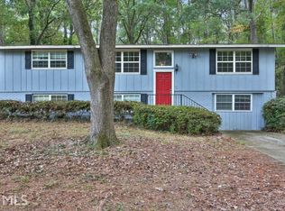 1185 Country Club Rd, Newnan, GA 30263