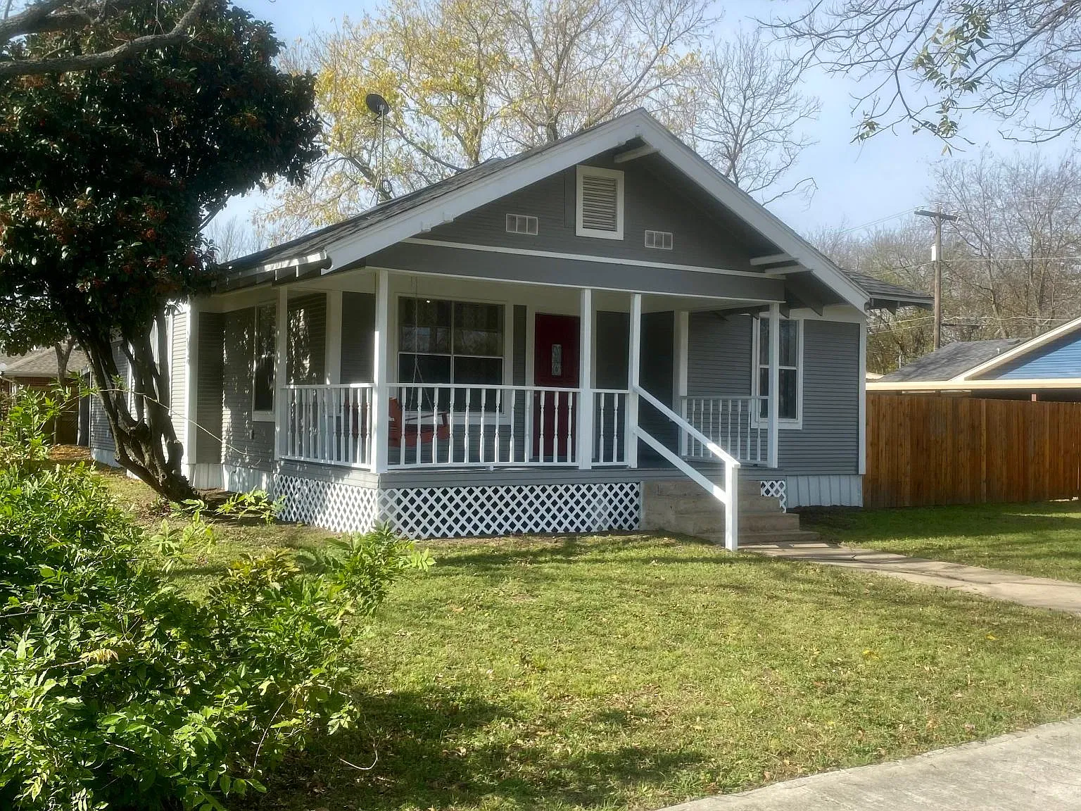 3 bed, 1725 sqft, $1,600 — Photo 2