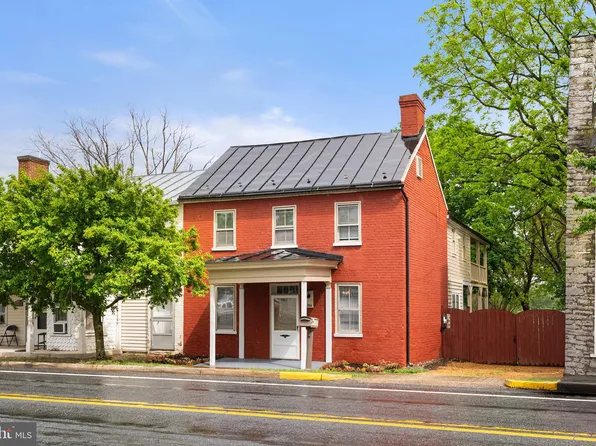 5286 Main St, Stephens City, VA 22655