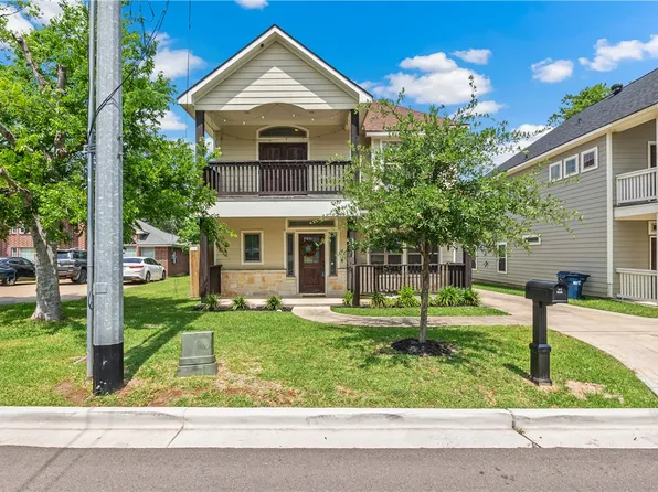 1611 Park Pl, College Station, TX 77840