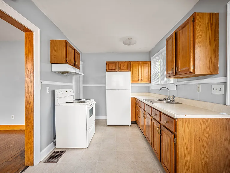 715 S Main St #715 — Photo 5