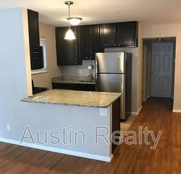 759 Chamberlain Pl #3 — Photo 3