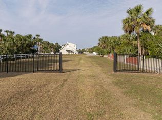 126B Jungle Rd, Edisto Island, SC 29438