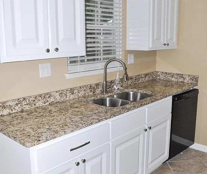 2516 Johnson Dr — Photo 5
