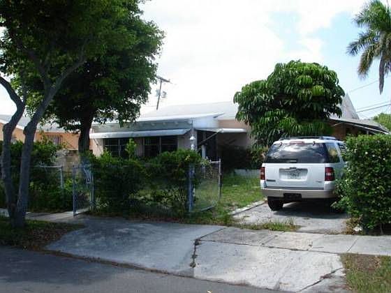 1st image of 441 Macy St