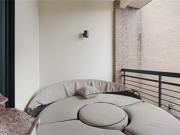 721 Longleaf Dr NE #1 — Photo 36