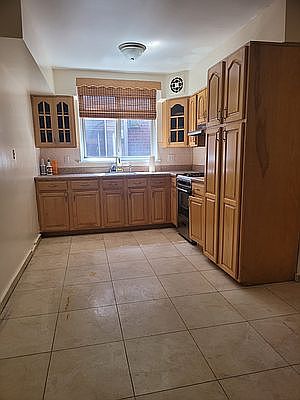 2nd image of 2054 E 63rd St Floor 1