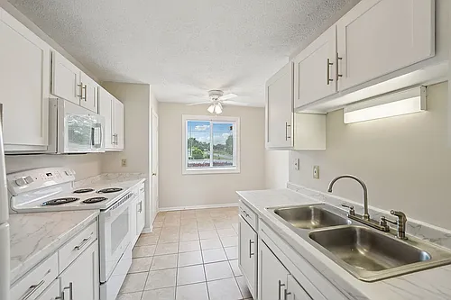 Hampton Townhomes Photo 1