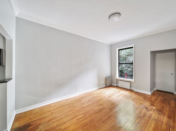 313 E 73rd St APT 1C