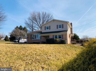 137 N Penryn Rd, Manheim, PA 17545