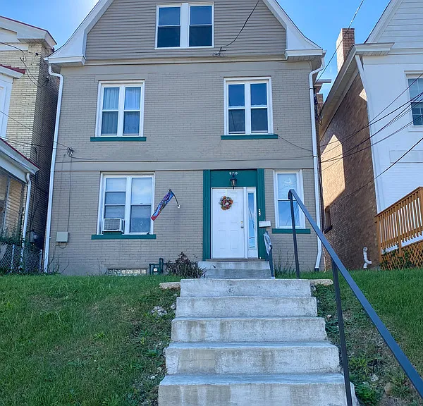 820 Bayridge Ave #3 — Photo 2