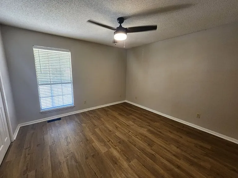 309 Shadow View Dr — Photo 18