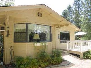 17202 Lawrence Way, Grass Valley, CA 95949