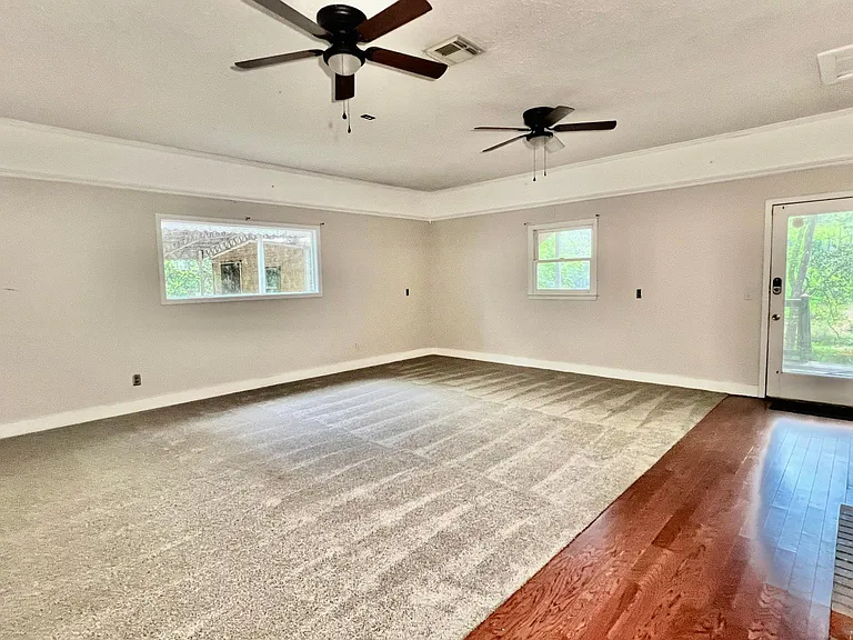 208 Timberlake Dr — Photo 19