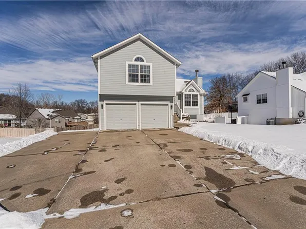 7612 NE 56th St, Kansas City, MO 64119