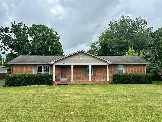 1st image of 1704 Keenland Dr
