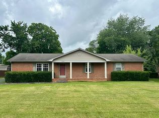 1704 Keenland Dr, Murray, KY 42071