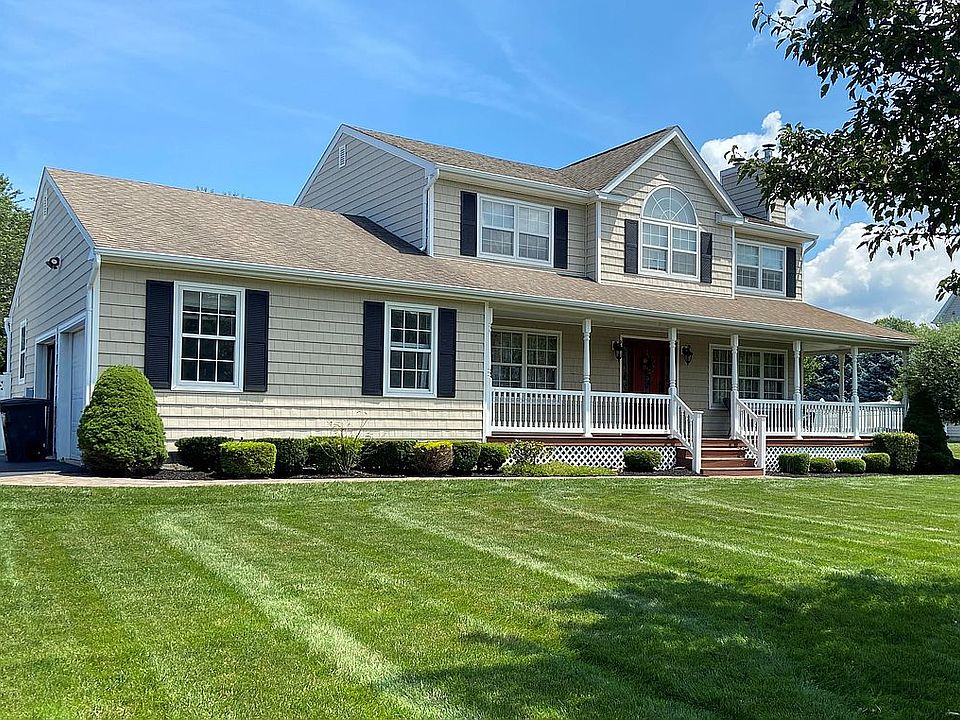 1st image of 17 Laura Ct