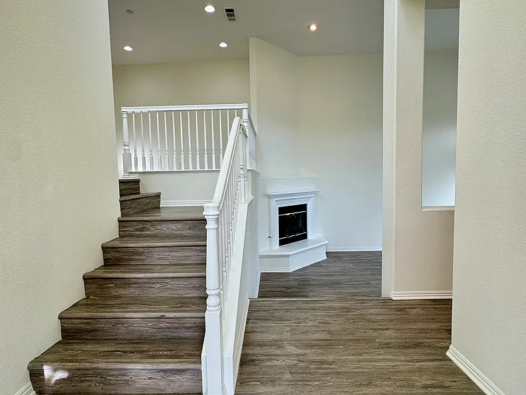1331 Bayside Cir — Photo 11