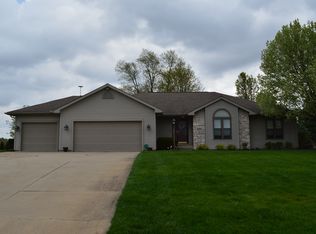 3300 N Royal Oak Ct, Warsaw, IN
