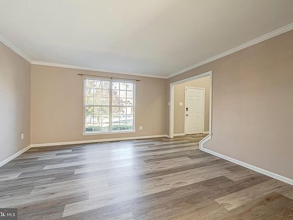 5th image of 12212 Milestone Manor Ln
