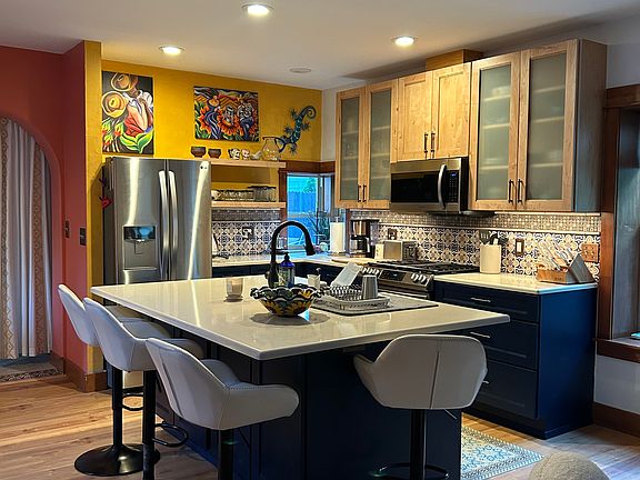 5th image of 1562 NW Elgin Ave