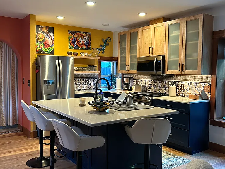 1562 NW Elgin Ave — Photo 5
