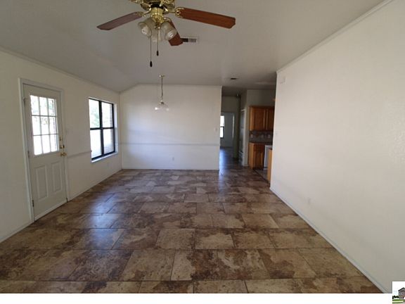 5th image of 203 Janelle Dr APT A