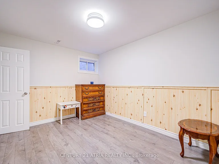 52 Applegate Cres — Photo 30