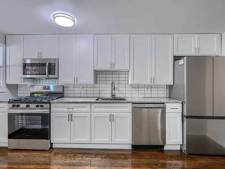 7842 Saint Boniface Ln — Photo 8