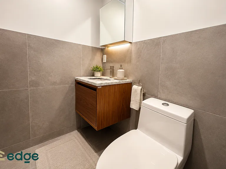 28 Wilson Ave #1R — Photo 6