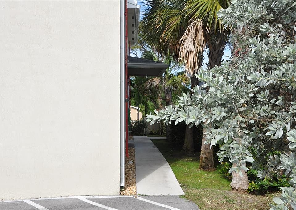 1st image of 1216 NW 6th Ct #4
