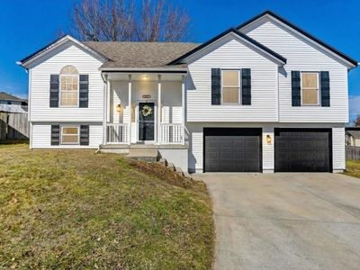 1131 N Mohican Ct, Independence, MO, 64056