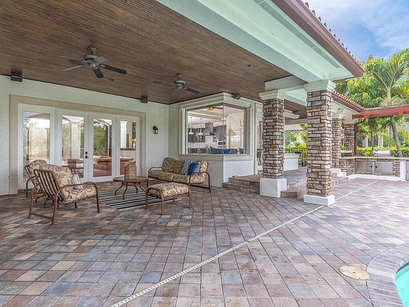 3rd image of 7318 Sawgrass Point Dr