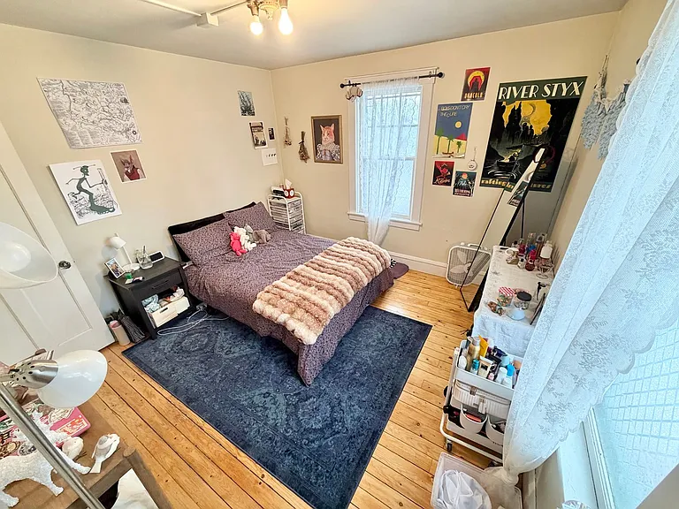 281 S Winooski Ave — Photo 3