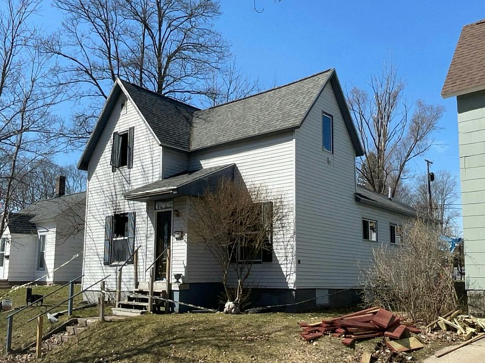 321 Howard St, Cadillac, MI 49601 Zillow