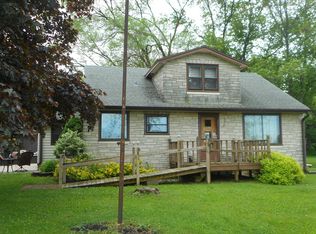 21503 Walczak Rd, Franksville, WI 53126