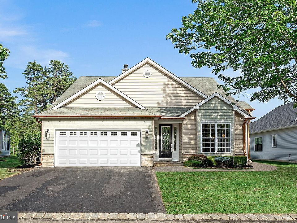 1st image of 806 Tanglewood Ct