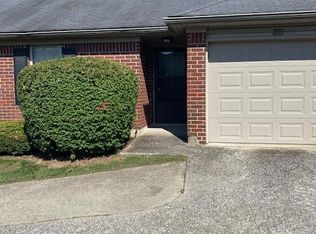 3831 Belleau Wood Dr #33, Lexington, KY 40517